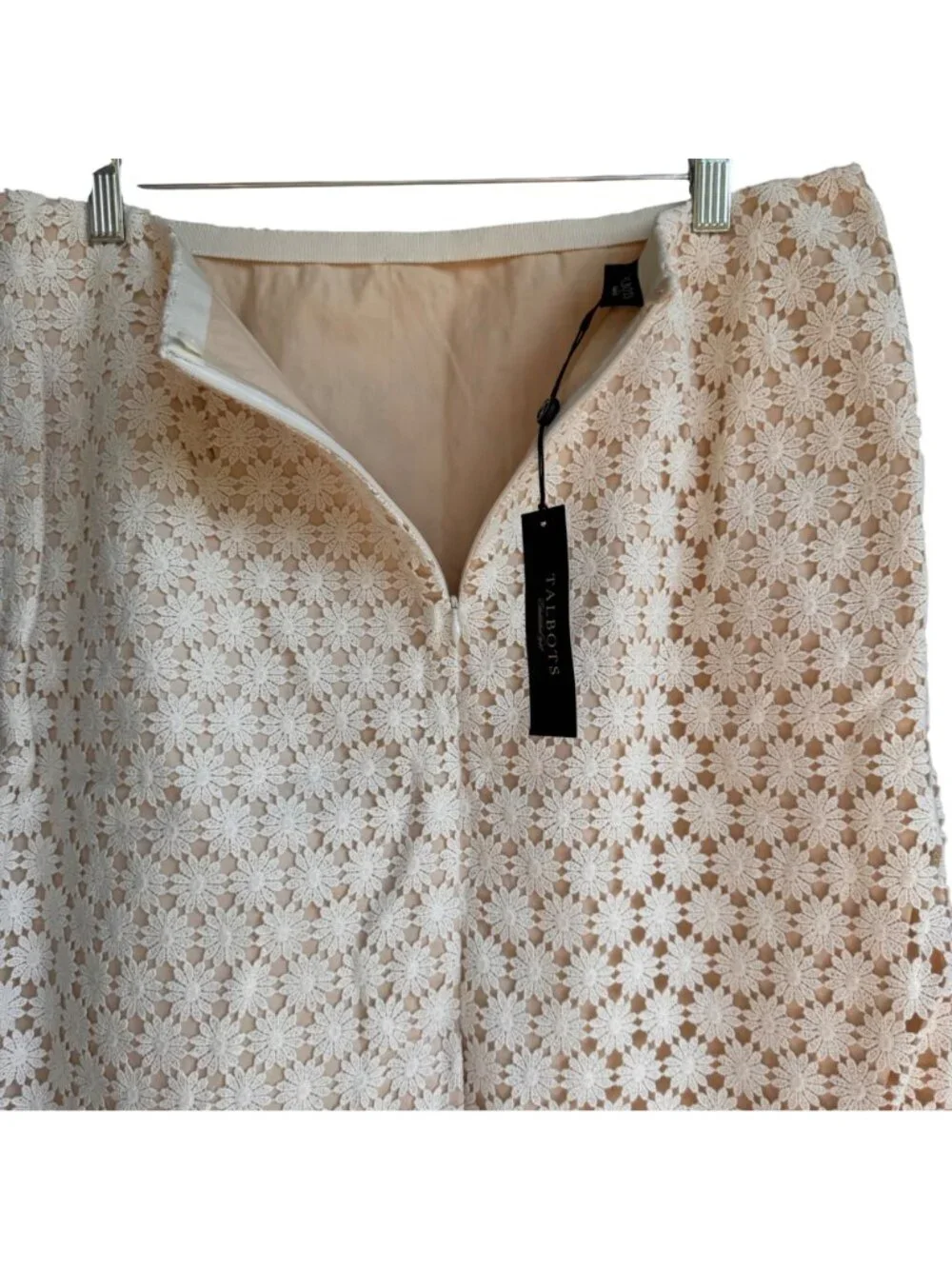 Talbots Women Floral Lace Daisy Boho Chic Formal Pencil Skirt Beige 12 Lined NWT - Picture 7 of 12